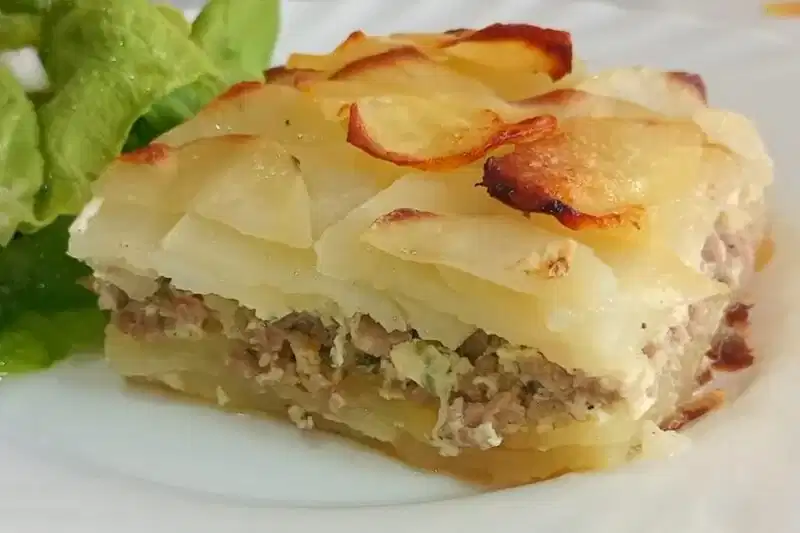 musaka sa krompirom i mlevenim mesom